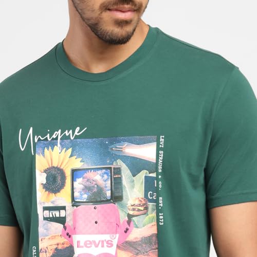 Levis Mens Regular Fit Graphic T-Shirt  Green