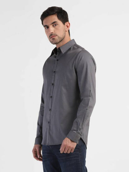 LEVISMen Slim Fit Self Design Spread Collar Casual Shirt